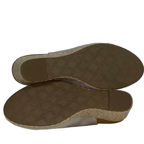 NWT Vionic Coralina Oat Canvas Espadrille Wedge Sandals Size 9 1/2 - Picture 8 of 15
